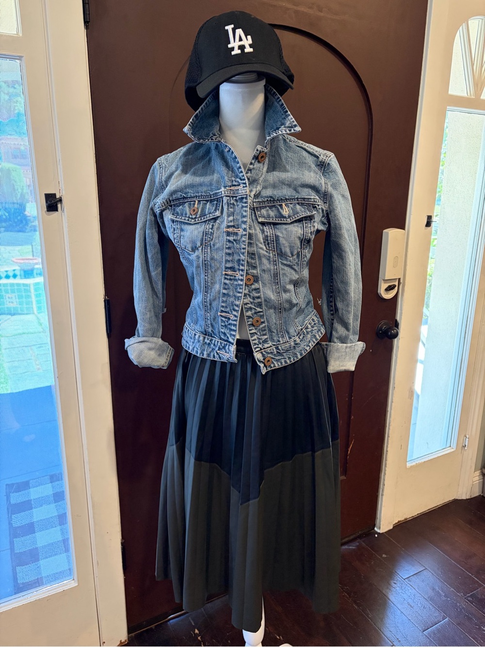 GAP Light Blue Denim Jean Jacket with Chest Flap Pockets | XS